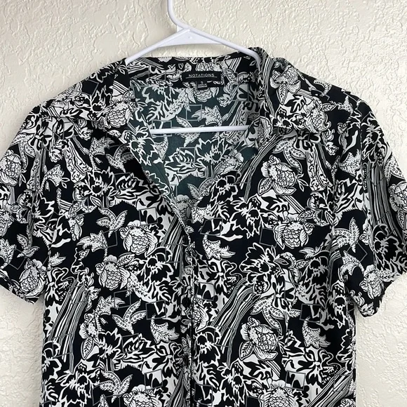 Notations v neck button down floral and squares top - Picture 3 of 8